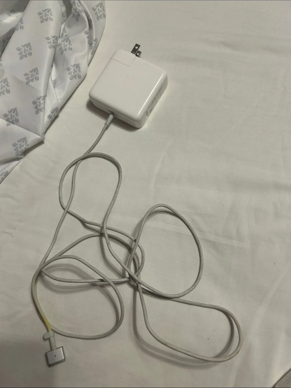 Apple White 60w MagSafe 2 Power Adapter with Cable